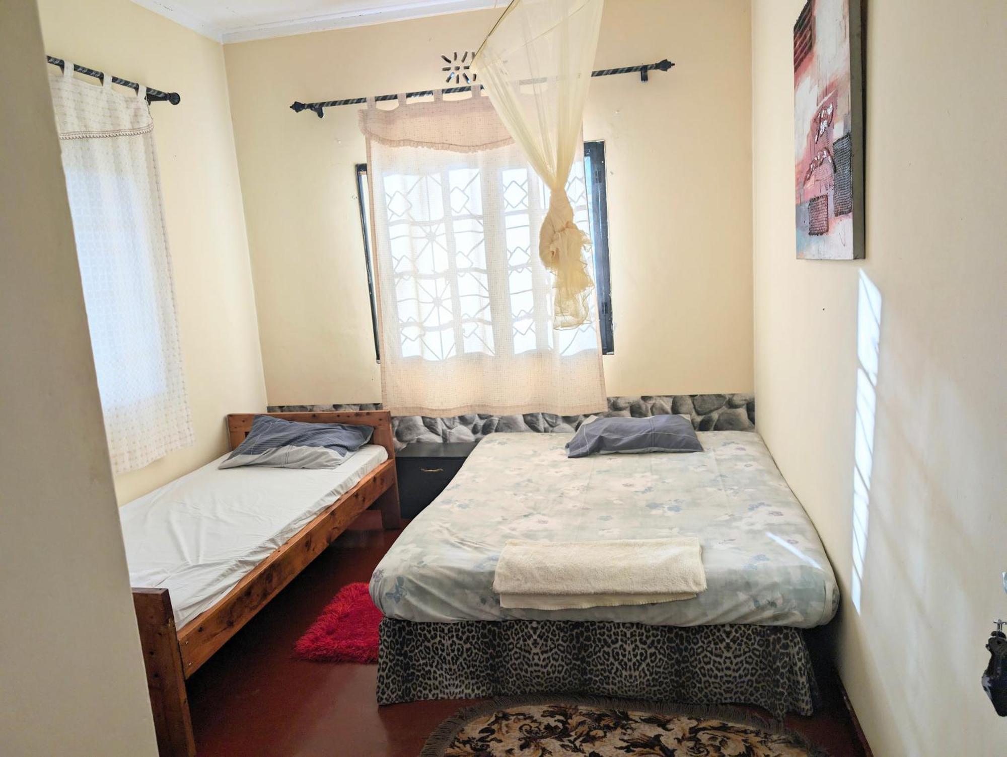 Dans Place Moshi Esterno foto