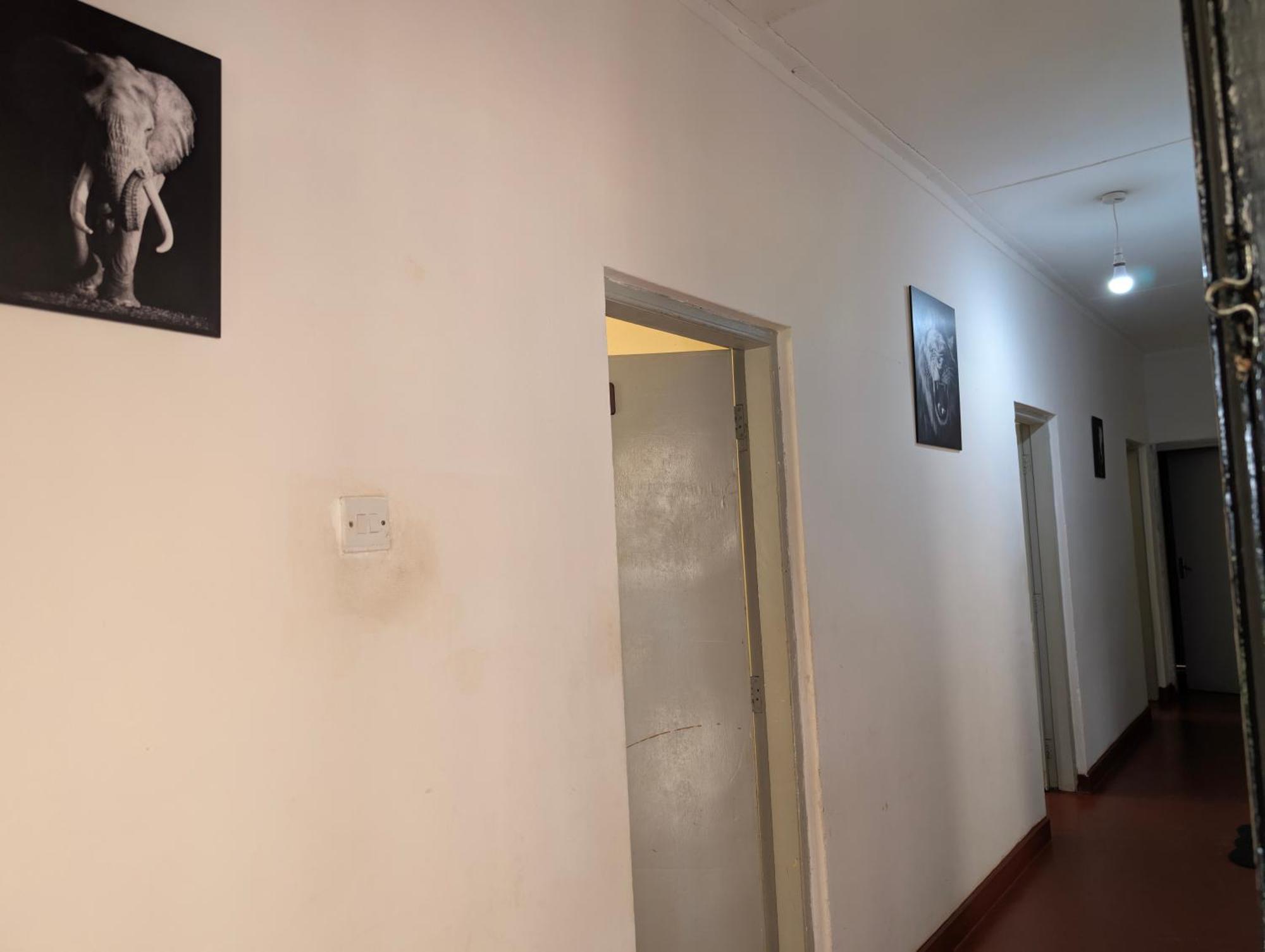 Dans Place Moshi Esterno foto