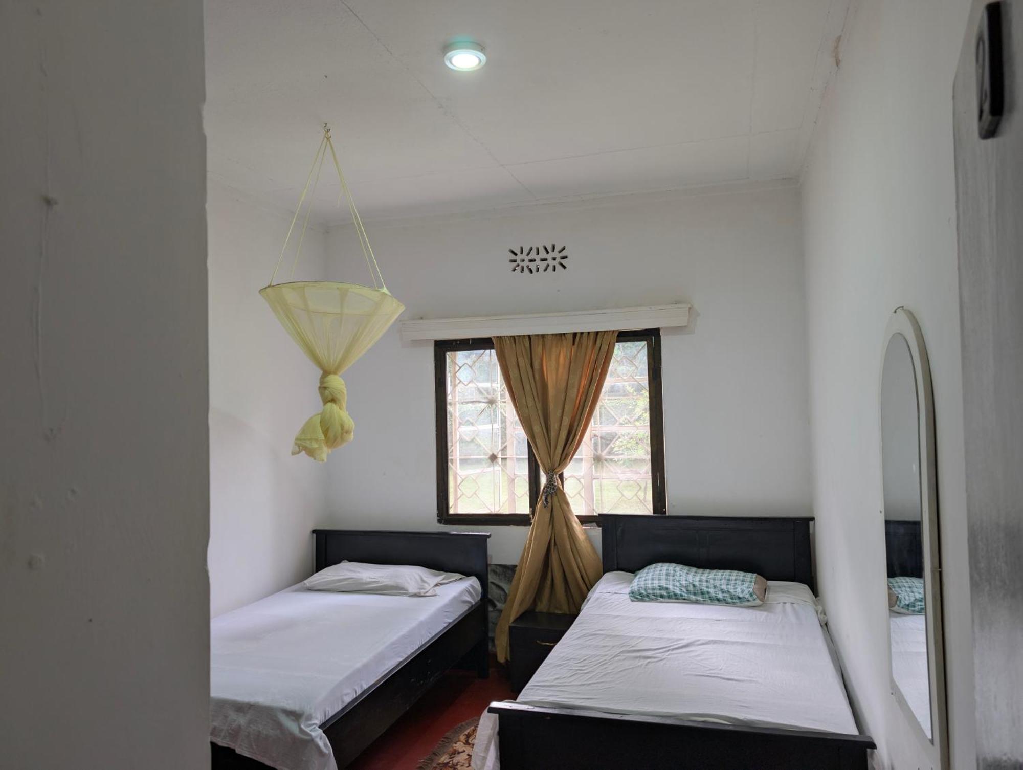Dans Place Moshi Esterno foto